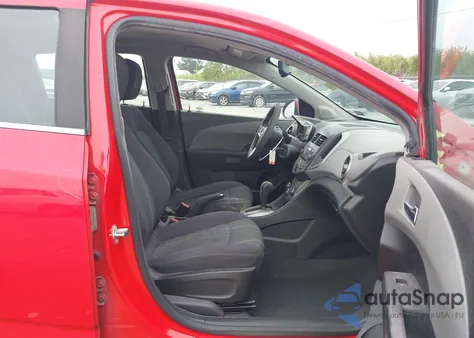 2015 Chevrolet Sonic Lt Auto z USA, uszkodzony, nr VIN 1G1JC6SH8F4140342